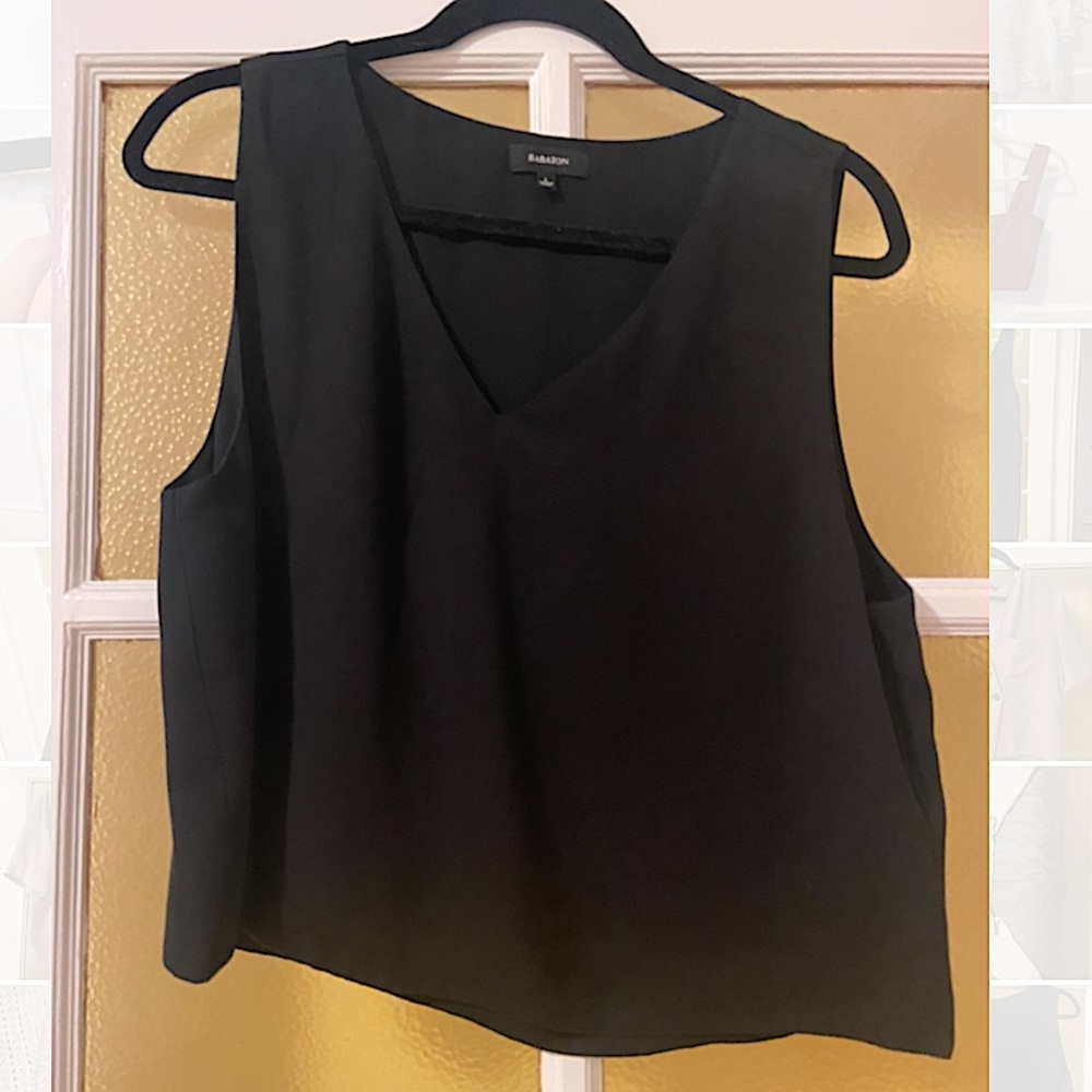 Aritizia Babaton black v neck sleeveless top, boxy fit size L